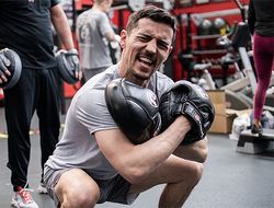 фото - Буду очень удивлён, если мы увидим бокс до сентября — Энтони Кролла