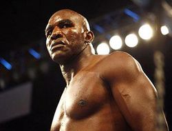 фото - Эвандер Холифилд: «Я могу побить Кличко и стать абсолютным чемпионом»