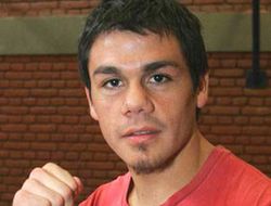 фото - (Результаты) Хуан Карлос Ревеко прогнозируемо разбил Улисеса Лара