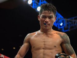 фото - Нокаут года в элиминаторе WBC: Магсайо срубил Сеха — видео