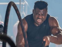 фото - Экс-чемпион UFC решил сорвать бой Усика с Фьюри в декабре