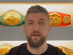 фото - «Мы ещё не видели лучшего Усика в хэвивейте». Член Зала славы предостерёг Фьюри