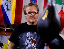 фото - Роуч о следующем сопернике Котто: «Может, Мэйуэзер, а может Альварес»