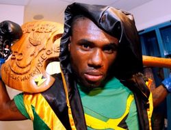 фото - Не списывайте Уолтерса в бою с Ломаченко — претендент