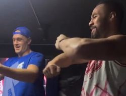 фото - Фьюри пляшет в кемпе вместе с «тренером» Паркером: видео