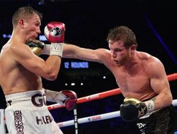 фото - Эксперт: В третий раз Сауль Альварес побьёт Геннадия Головкина по-настоящему