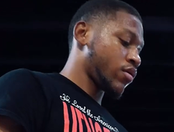 фото - У Энниса был плохой вечер с Чухаджяном, мой хук он бы не выдержал — Норман