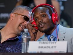 фото - Тренер Брэдли: «Мы с Тимом уверены, что можем побить Мэйуэзера»