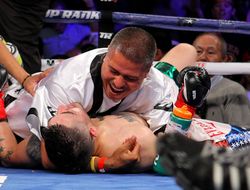 фото - Росадо и Ариас победителя не выявили, Риос удосрочил Альвареса