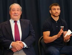 фото - Арум: Мы знаем, как завершится бой Ломаченко и Уолтерса