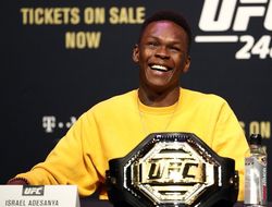 фото - Чемпион UFC Исраэль Адесанья хочет в рестлинг