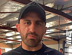 фото - «Во что я вообще ввязался?!» Волкановски перед боем с Махачевым