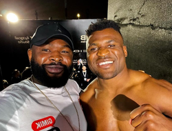 фото - Шевадзуцкий о спаррингах Усика и Баколе: «Он сделал столько, сколько ему позволили сделать»