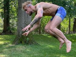 фото - Пол требует от Вудли набить татуировку «Я люблю Джейка»: вот 5 его условий