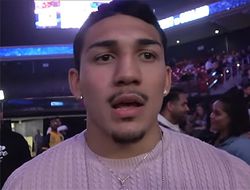 фото - Андре Уорд побил бы их всех — Теофимо Лопес 