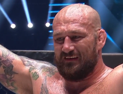 фото - Дорога к Нганну расчищена: Де Фрис «усыпил» Байора на KSW 84 — видео