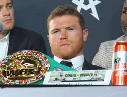фото - Канело Альварес обозвал Эндрэда унылым, считает, что Деревянченко побил Головкина