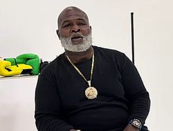 фото - Мейвезер-Пакьяо 2. Джеймс Тони назвал победителя