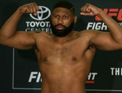 фото - Соперником Олейника на UFC 217 станет «Бритва» Блейдс — СМИ