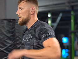 фото - Александр Волков не оставил шансов Романову