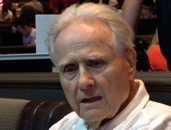 фото - У Майки Гарсии лучшие шансы побить кого-то другого, кроме Ломаченко — Ларри Мерчант