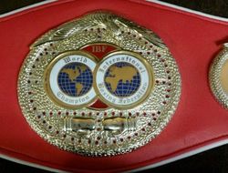 фото - Головкин vs Деревянченко: IBF дала командам 30 суток, чтобы договориться о бое