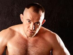 фото - UFC: Победив Пешту, Олейник вошёл в историю промоушена