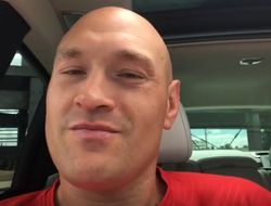 фото - Фьюри отреагировал на информацию о $10 млн отступных Уайлдеру