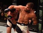 UFC: экс-чемпион Барао проиграл Стивенсу