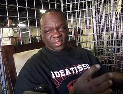 фото - «Ломаченко отбоксировал настолько безопасно, как мог». Джефф Мейвезер — о поражении Василия