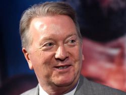 фото - «Доброе утро, Диллиан! Сегодня среда». Уайт оскорбил Уоррена — тот сострил