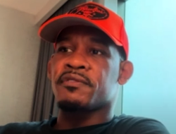 фото - Канело может игнорировать Бенавидеса до завершения карьеры — экс-чемпион назвал причину