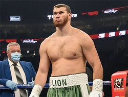 фото - «Переиграть Усика — миссия невыполнима». Российский проспект-супертяж Махмудов — о топах дивизиона