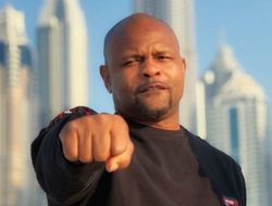 фото - Рой Джонс отреагировал на обвинения Кличко; ну, вроде бы как — видео