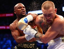 фото - У Флойда Мэйуэзера финансовые проблемы? Легенда всё отрицает