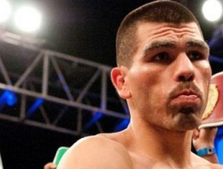фото - Альфредо Ангуло: «Альварес раньше не дрался с настоящими бойцами этого веса»