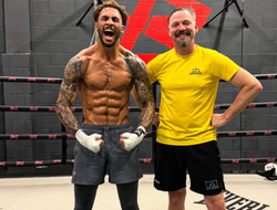 фото - Уиттакер о дебютном поединке с Энди Ли — тренером Фьюри и Паркера