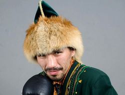 фото - Денис Шафиков победил Ричарда Комми