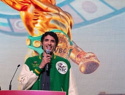 фото - WBO вновь заблокировала оппонента Фундоре, Эспиноса отказался от «боя года»