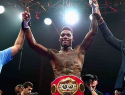 фото - Жермалл Чарло нокаутировал Джулиана Уильямса