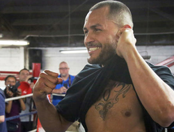 фото - Майк Альварадо летом сразится с «Питбулем» Торресом