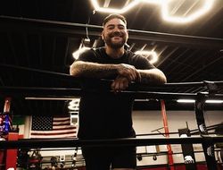 фото - Руис назвал соперника с самым слабым ударом. И удивил