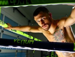 фото - Ситуация в Украине вычеркнула Ломаченко из претендентов на бой с Камбососом — Хирн