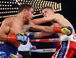 фото - Лучшие моменты боя Василия Ломаченко и Романа Мартинеса — видео от vRINGe.com
