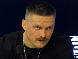 фото - Усик отреагировал на обвинения Дюбуа: «Нельзя людей по яйцам бить!»