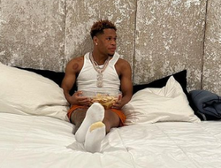 фото - Девин Хэйни обругал Ломаченко, требует деньги назад