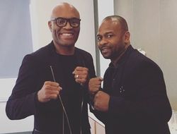 фото - Рой Джонс всё ещё хочет в ринг с Андерсоном Силвой, согласен закрыть глаза на допинг