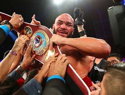 фото - «Папа, тебя правда депортируют, если ты проиграешь?» Об этом боксёре нужно снять кино