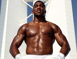 фото - «Гора мышц». Энтони Джошуа показал впечатляющий торс в рекламе спортпита — фото