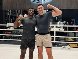 фото - Захожий: «Просто у Фьюри уже был подписан контракт на бой с Усиком»